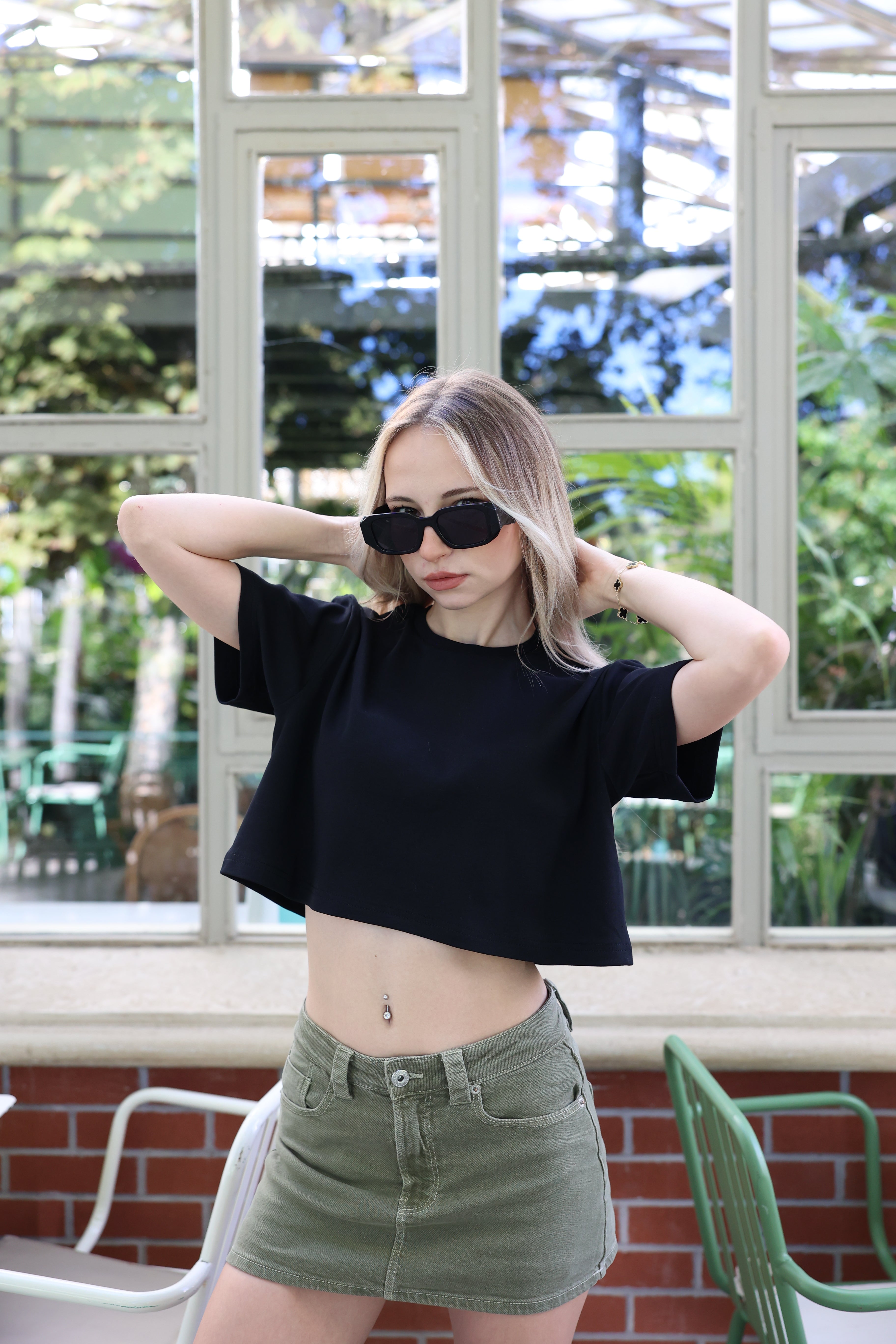 トップス c... Autumn Gaze - Siyah Crop Tişört – ThinkWhite